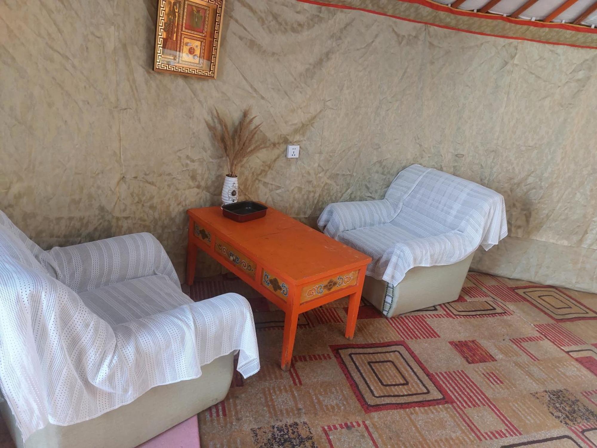 Gana'S Guest House And Tours Ulaanbaatar Exterior foto
